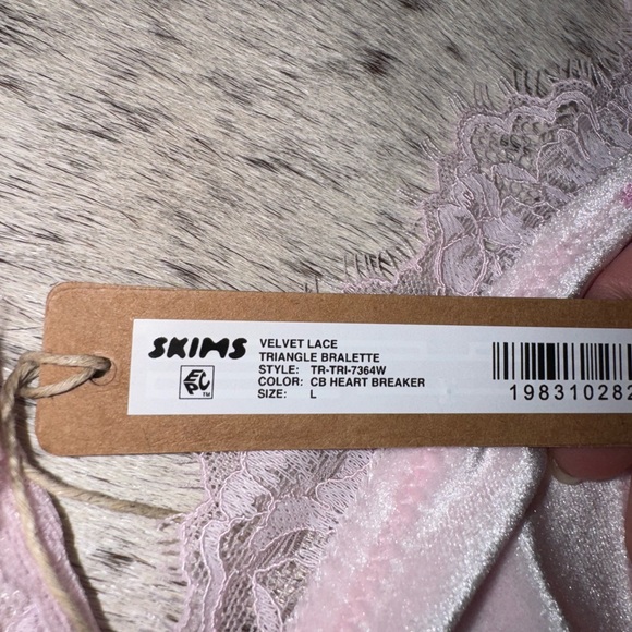 SKIMS Cherry Blossom Pink Triangle Bra + Mid Rise Brief Panty - Picture 4 of 5